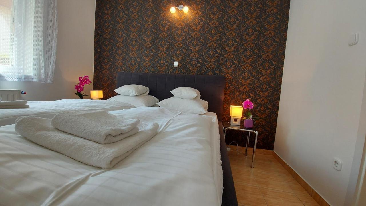 Amulett Suite Apartment Hajdúszoboszló Exteriör bild
