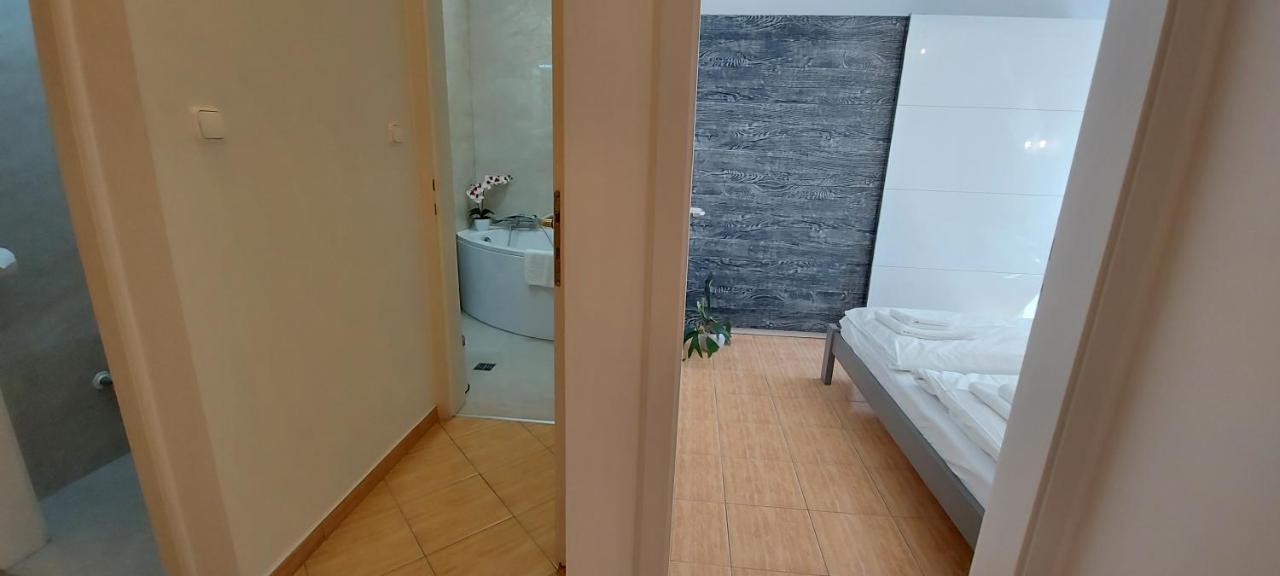 Amulett Suite Apartment Hajdúszoboszló Exteriör bild